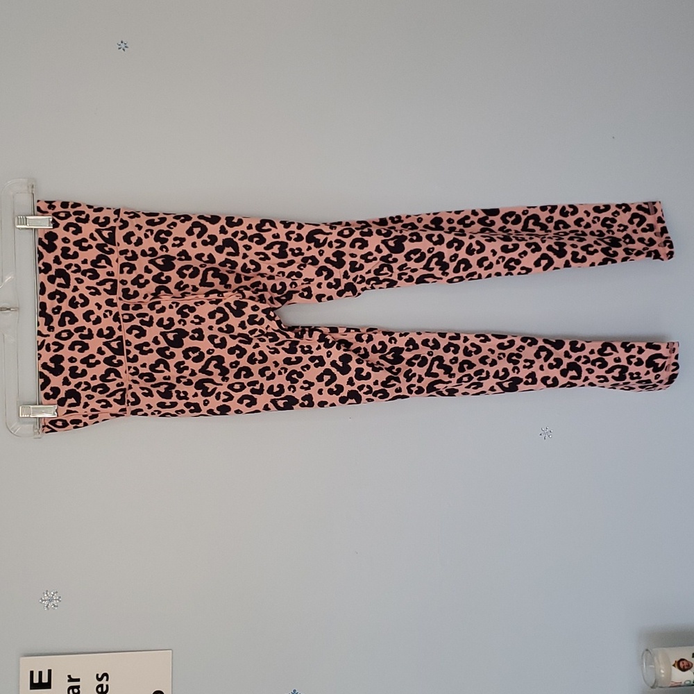 OFFLINE By Aerie Real Me High Waisted Twist Legging, Size M - Picture 8 of 11